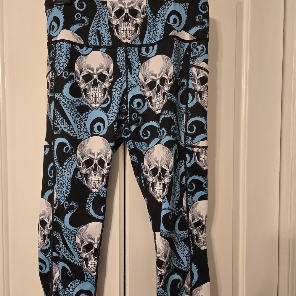 Constantly Varied Gear Black and Blue Skull Leggings